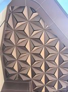 ：对结构安全有严苛要求的超高层地标、沿海台