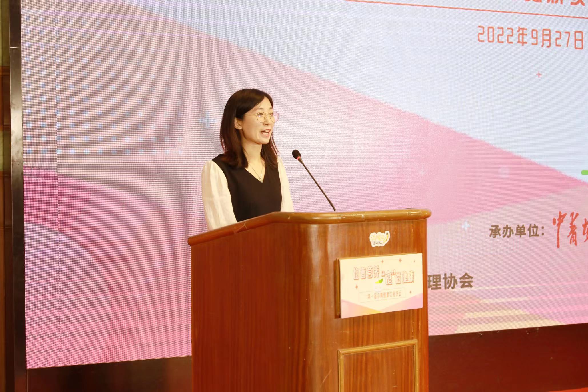 当下年轻人如何通过科学搭配饮食远离肥胖：从