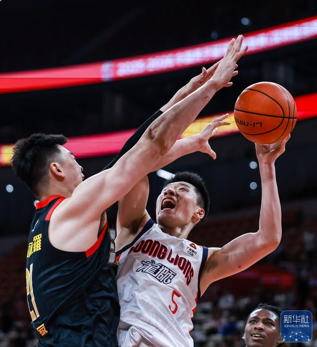 CBA常规赛第26轮：深圳主场97-96力克广州