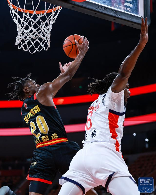 CBA常规赛第26轮：深圳主场97-96力克广州