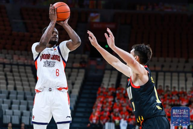 CBA常规赛第26轮：深圳主场97-96力克广州