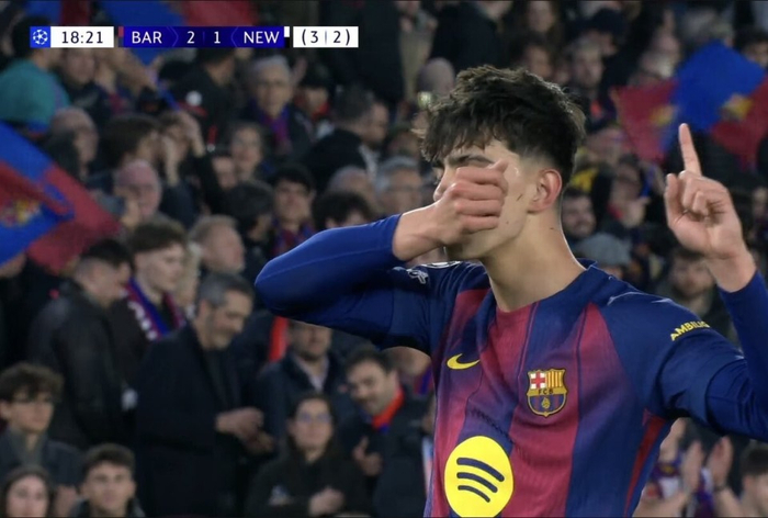 巴萨18岁新星贝尔纳尔欧冠淘汰赛破门 创队史第