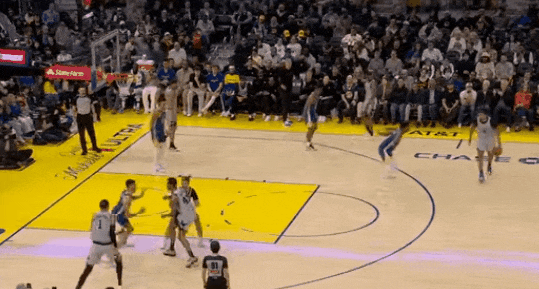 文班亚马连场轰41+58分 马刺战术实验成关键胜负