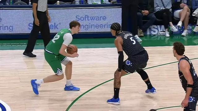 独行侠新星弗拉格51分创纪录，力压班切罗成最年