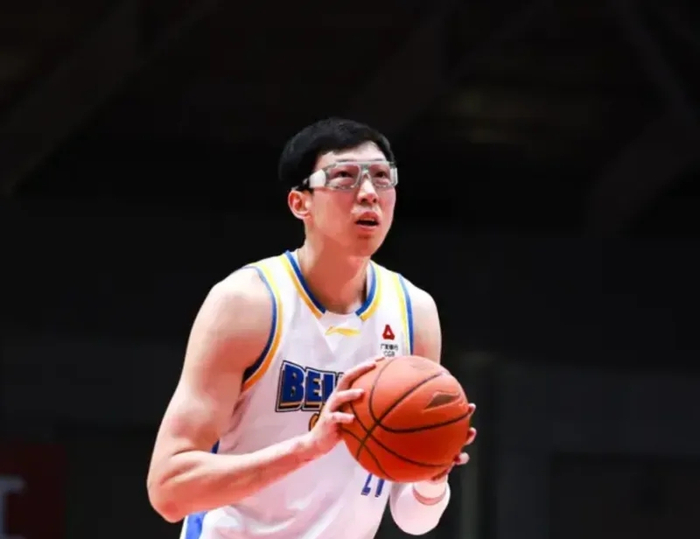 北京男篮下半场强势逆转南京 赢得常规赛关键胜